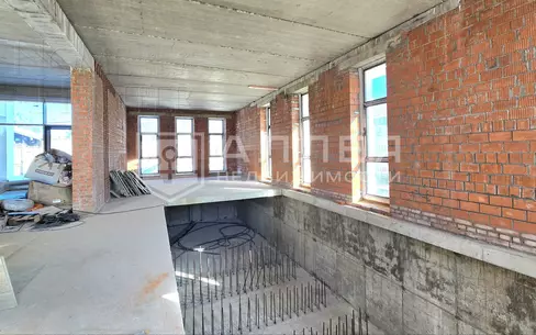 2-этажный коттедж 890 м² без отделки