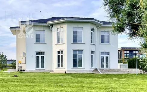 2-этажный коттедж 440 м² с отделкой