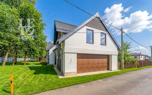 2-этажный коттедж 300 м² без отделки