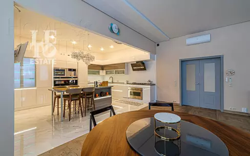 2-этажный коттедж 710 м² с отделкой