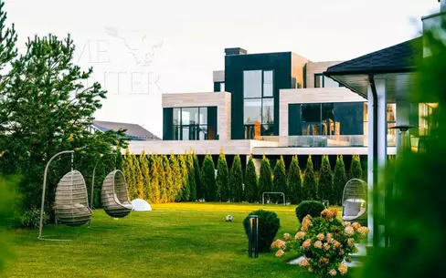 3-этажный таунхаус 250 м² с отделкой