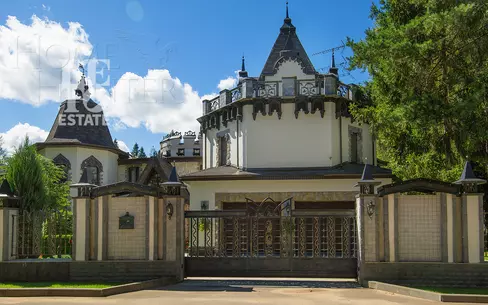 3-этажный коттедж 555 м² с отделкой