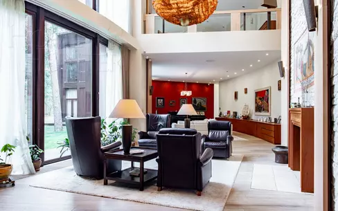 2-этажный коттедж 2 038 м² с отделкой