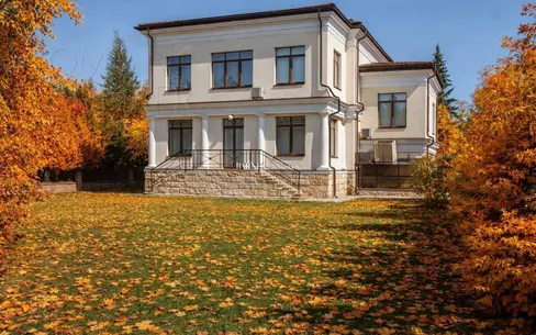 2-этажный коттедж 371 м² с отделкой