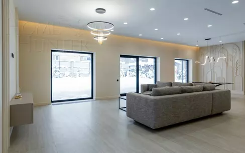 2-этажный коттедж 350 м² с отделкой