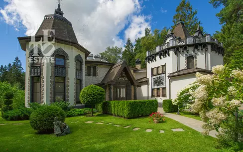 3-этажный коттедж 555 м² с отделкой