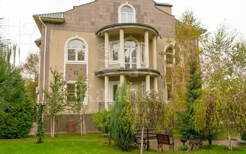 2-этажный коттедж 790 м² с отделкой