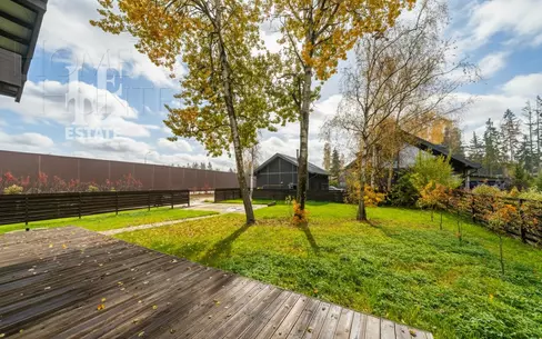 2-этажный коттедж 200 м² с отделкой