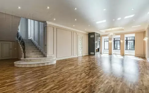 2-этажный коттедж 650 м² с отделкой