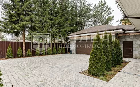 2-этажный коттедж 340 м² с отделкой