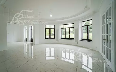 2-этажный коттедж 550 м² с отделкой