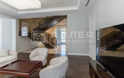 2-этажный коттедж 590 м² с отделкой