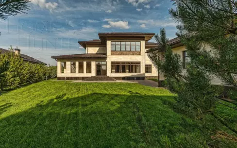 2-этажный коттедж 650 м² с отделкой