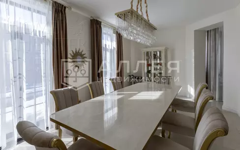 2-этажный коттедж 550 м² с отделкой