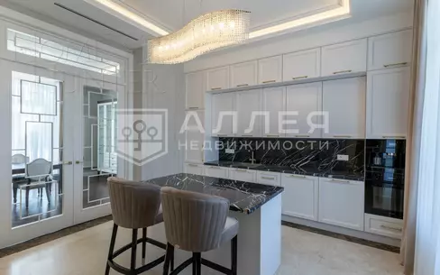 2-этажный коттедж 590 м² с отделкой