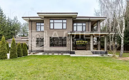 2-этажный коттедж 340 м² с отделкой