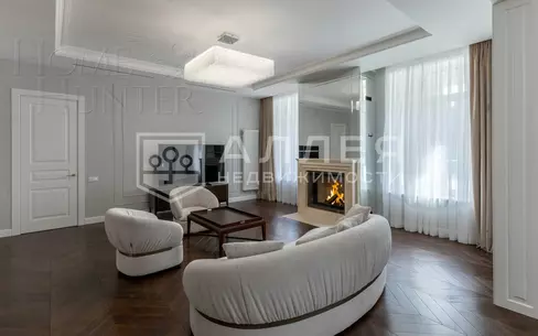 2-этажный коттедж 590 м² с отделкой