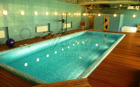 2-этажный коттедж 500 м² с отделкой