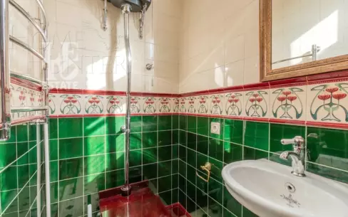 6-этажный коттедж 271 м² с отделкой