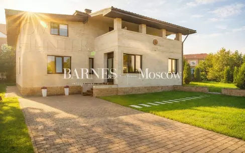 2-этажный коттедж 328 м² с отделкой