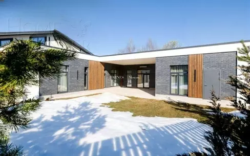 2-этажный коттедж 302 м² с отделкой