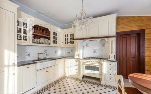 6-этажный коттедж 271 м² с отделкой