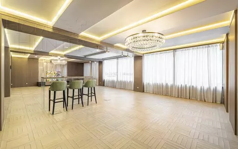 2-УРОВНЕВЫЙ ТАУНХАУС С ОТДЕЛКОЙ 360 М² НА 1 ЭТАЖЕ