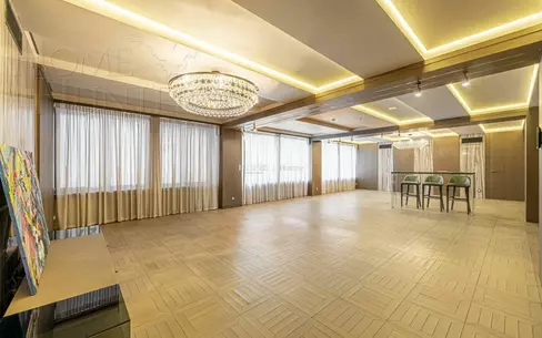 2-УРОВНЕВЫЙ ТАУНХАУС С ОТДЕЛКОЙ 360 М² НА 1 ЭТАЖЕ