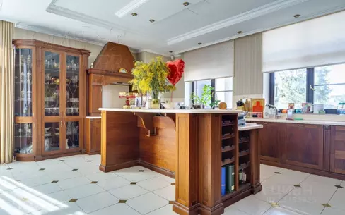 2-этажный коттедж 550 м² с отделкой