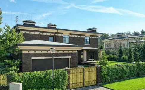 2-этажный коттедж 550 м² с отделкой