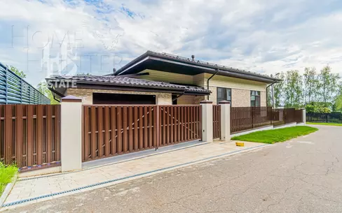 1-этажный коттедж 239.3 м² с отделкой