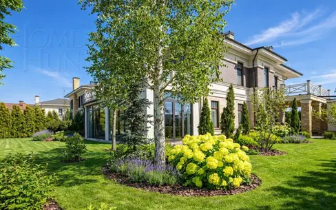 2-этажный коттедж 329 м² с отделкой