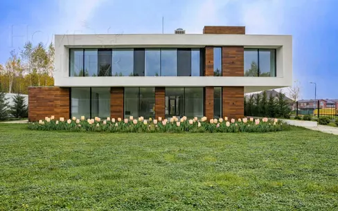 2-этажный коттедж 650 м² без отделки