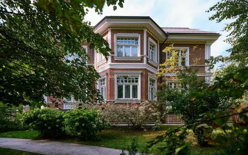 2-этажный коттедж 1 703.4 м² без отделки