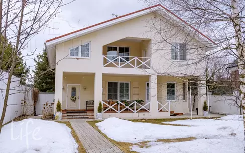 2-этажный коттедж 350 м² с отделкой