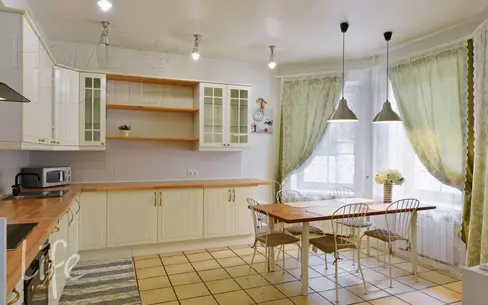 2-этажный коттедж 350 м² с отделкой