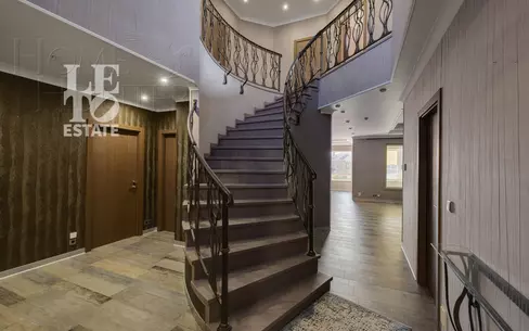 2-этажный коттедж 410 м² с отделкой