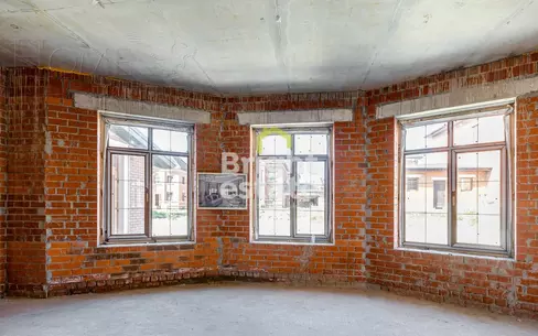 2-этажный коттедж 350 м² без отделки