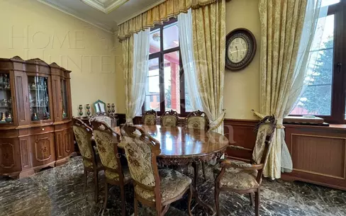 2-этажный коттедж 1 000 м² с отделкой