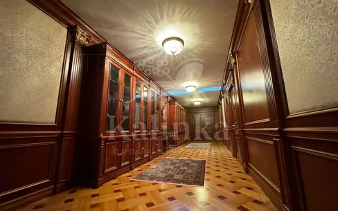 2-этажный коттедж 1 000 м² с отделкой