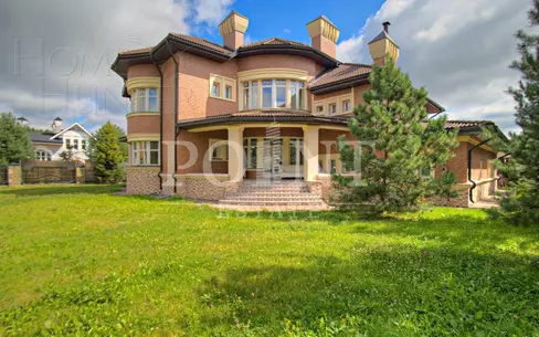 2-этажный коттедж 500 м² с отделкой