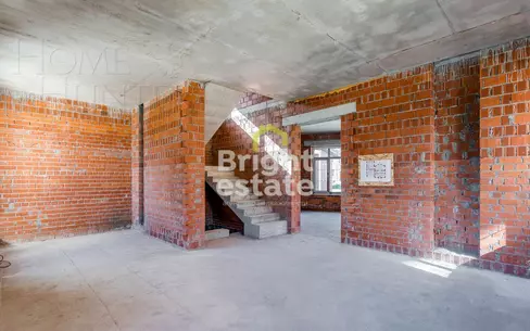 2-этажный коттедж 350 м² без отделки