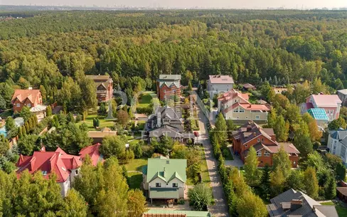 2-этажный коттедж 700 м² с отделкой