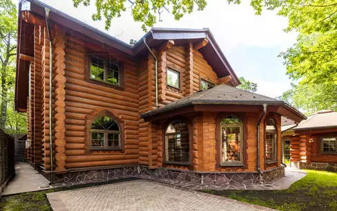 2-этажный коттедж 285 м² с отделкой