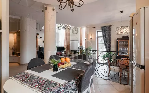 2-этажный коттедж 500 м² с отделкой