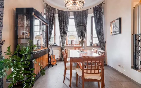 2-этажный коттедж 500 м² с отделкой