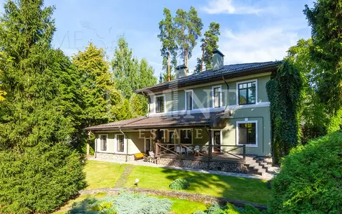 2-этажный коттедж 600 м² с отделкой