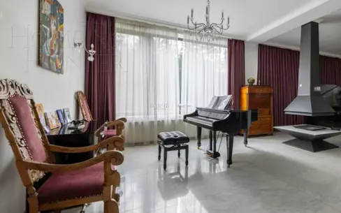 2-этажный коттедж 500 м² с отделкой