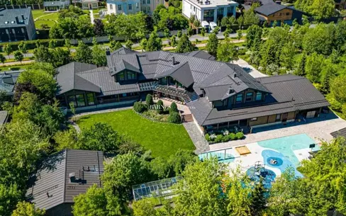 2-этажный коттедж 1 456 м² с отделкой