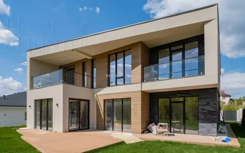 2-этажный коттедж 385 м² с отделкой